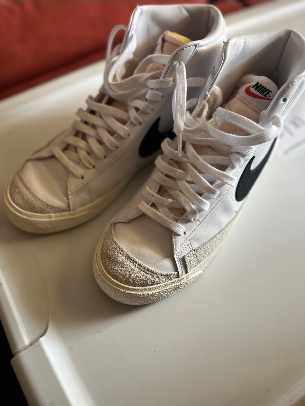 Nike menβs blazers White High-Top Sneakers with Black Swoosh